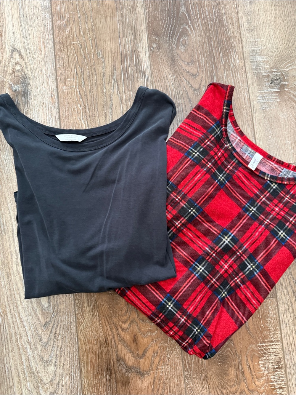 ❣️5/$25❣️Lucky Brand Women's Black Scoop Neck Long Sleeve Top